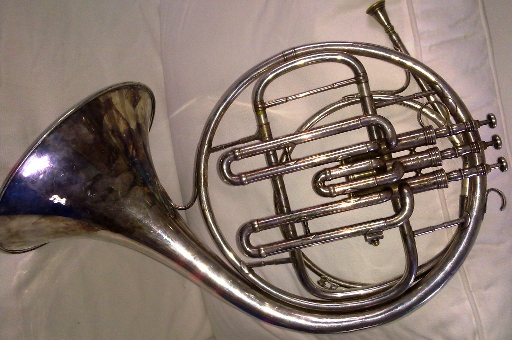 Antique french Horn courtois 88 rue des marais paris around 1900 1907